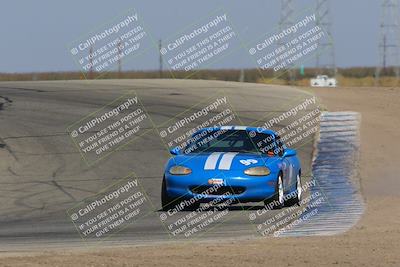 media/Oct-29-2022-CalClub SCCA (Sat) [[e05833b2e9]]/Race Group 3/Qualifying (Outside Grapevine)/